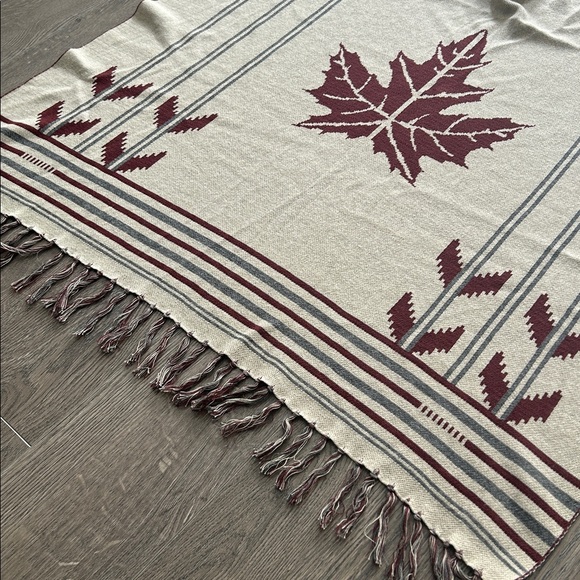 Roots Accessories - Roots Cotton Blend Fringe Shawl Wrap Maple Leaf Detail BNWOT
